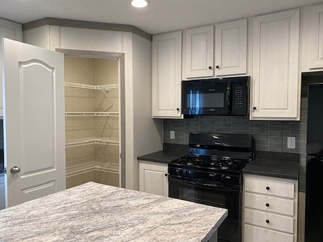Foto del edificio - 1293 Powderhorn Ct