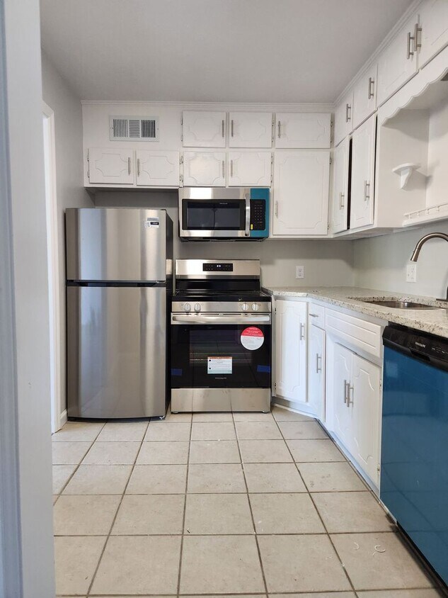 Foto principal - Spacious 2 Bedroom Apartment in East Counc...