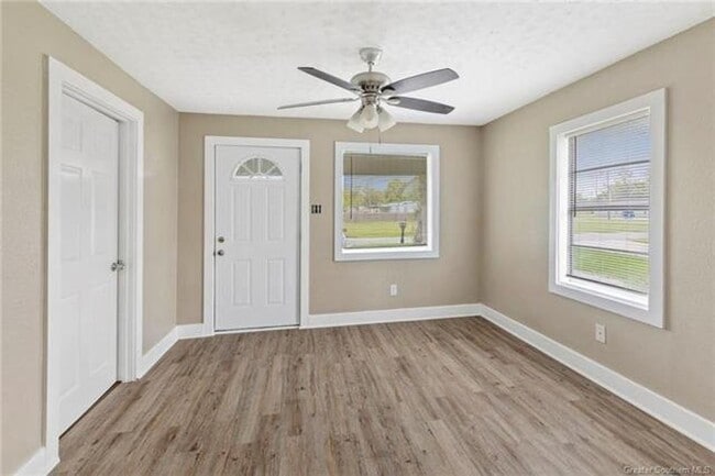 Building Photo - 3 Bedroom 1 Bathroom Home for Rent