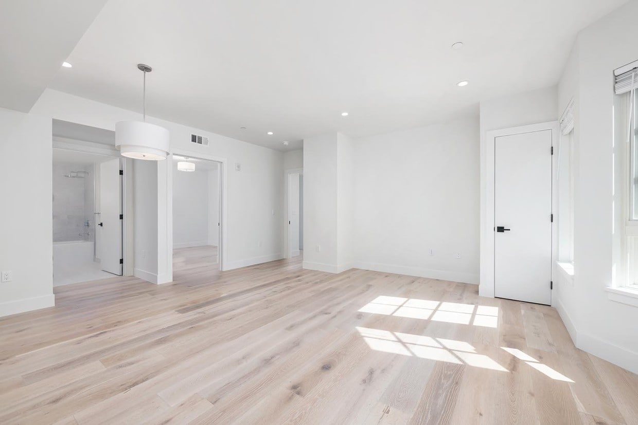 Foto principal - 369 18th Ave