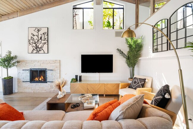Foto del edificio - Sunny Home By the Beach