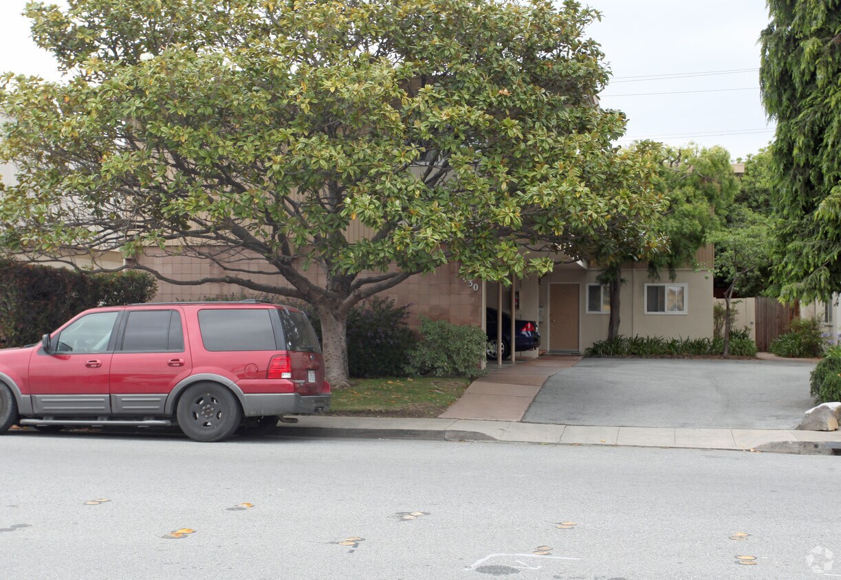 Primary Photo - 430 E 16th Ave