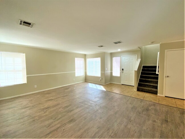 Building Photo - 1835 Monte Alban Dr
