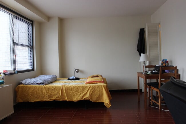 Área de dormitorio inteligente - 201 Saint Pauls Ave