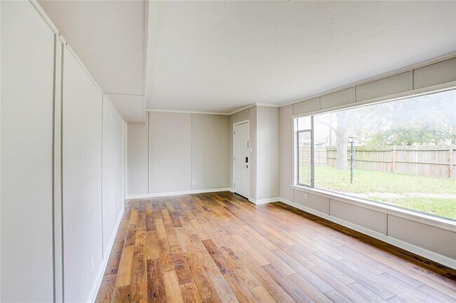 Building Photo - 9150 Pembrook St