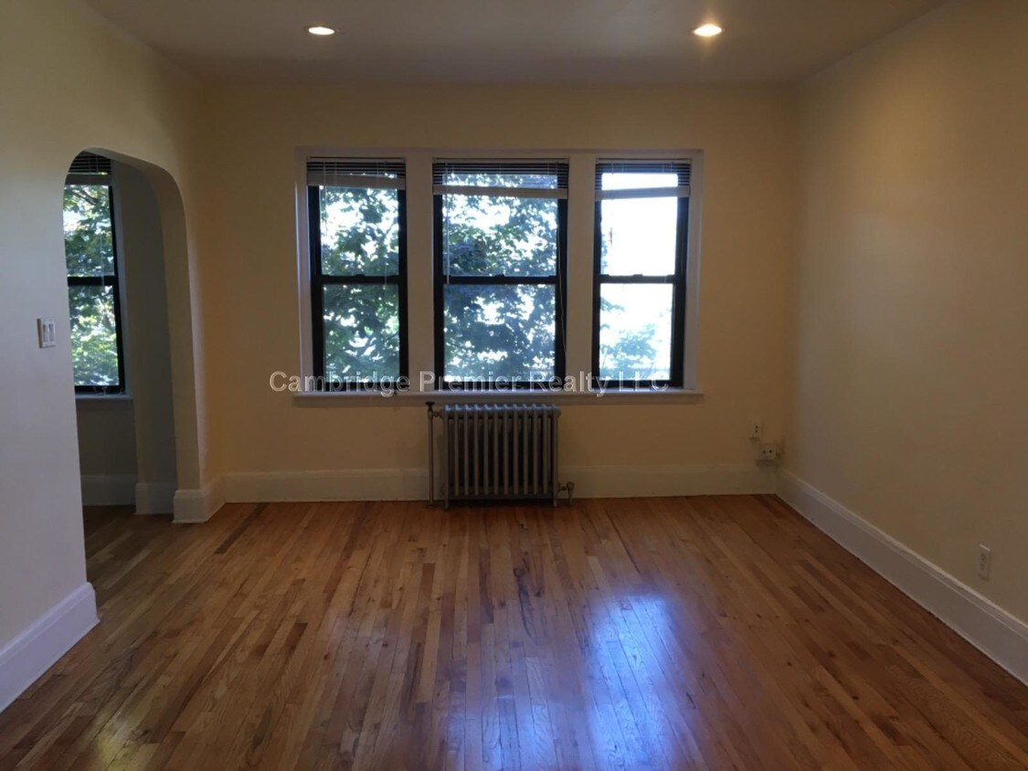 Foto principal - 125 Highland Ave