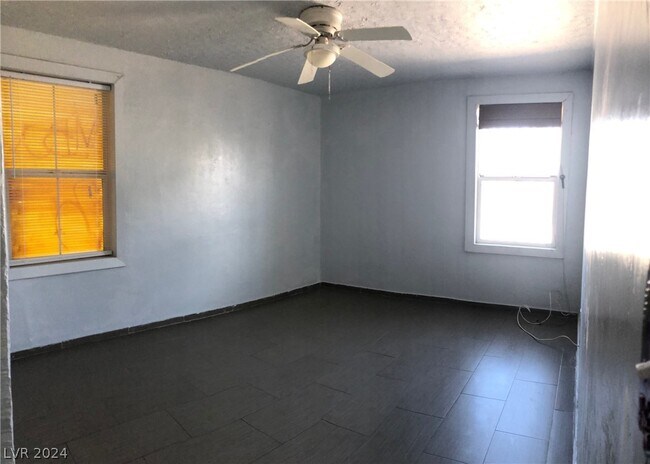 Foto del edificio - 2109 Poplar Ave