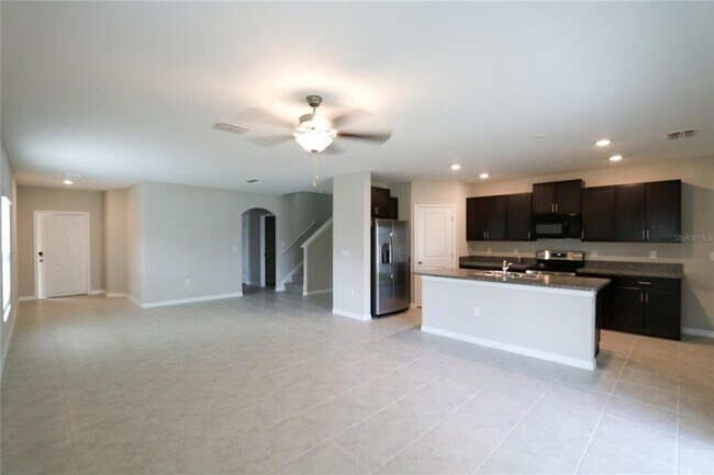 Foto del edificio - 4714 Norman Oak Pl