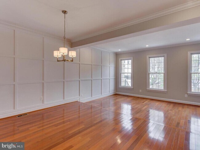 Foto del edificio - 9421 Van Arsdale Dr