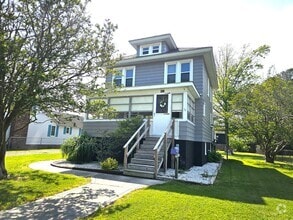 Building Photo - 407 Myrtle St