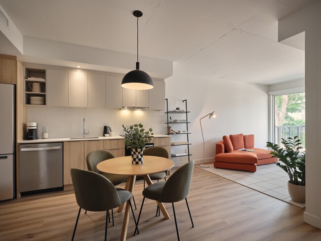 Building Photo - Mellem Grace Dart