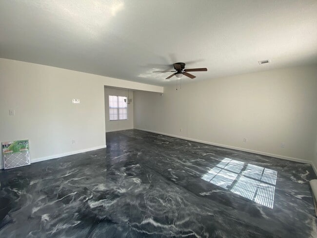 Building Photo - 2502 Jeanne McQueen Pl