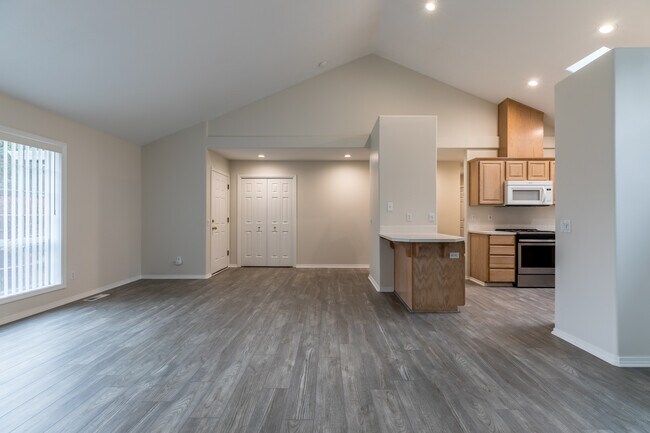 Foto del edificio - 33383 SW Sequoia St