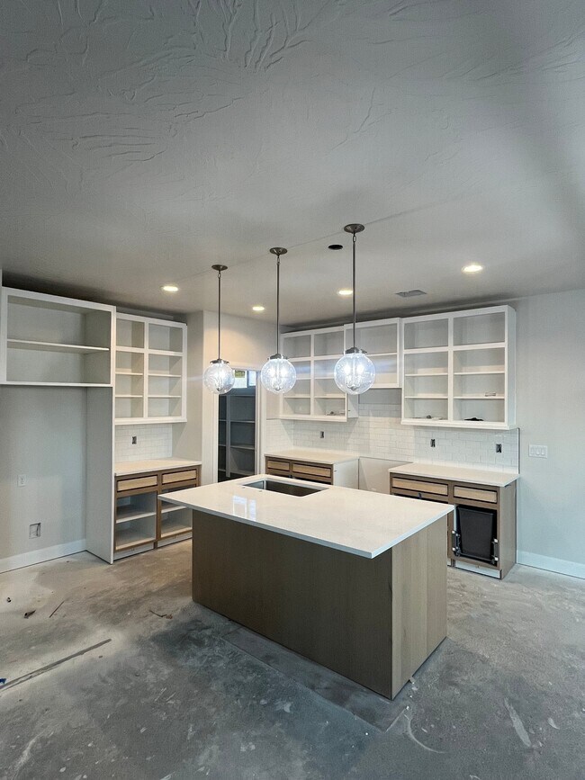 Building Photo - 2823 W 310 N