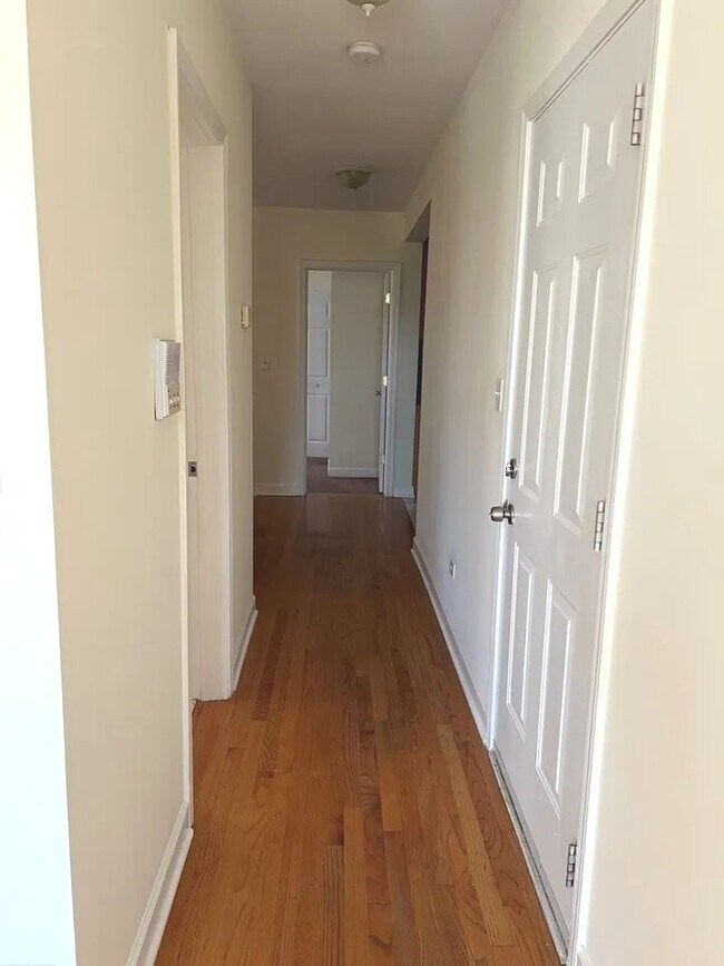 Foto del edificio - 3339 N Lamon Ave