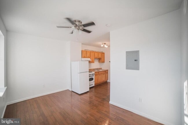 Foto del edificio - 525 E Snyder Ave