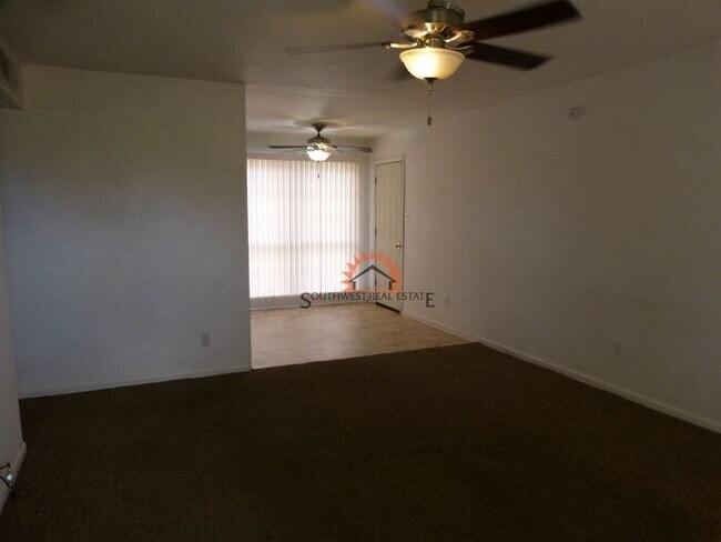 Foto del edificio - Cute 3 bedroom home with a 1 car garage.