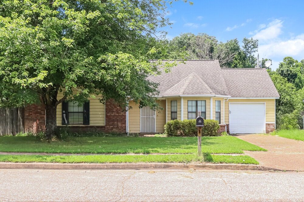 Primary Photo - 4295 Rosswood Dr