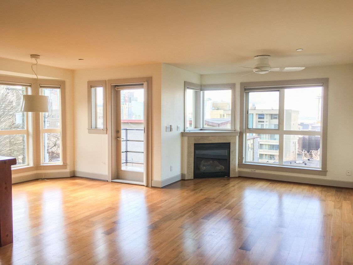 Foto principal - Classic Capital Hill Condo
