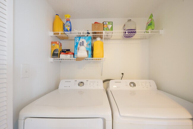 Foto del edificio - 2507 Hidden Cove Ct