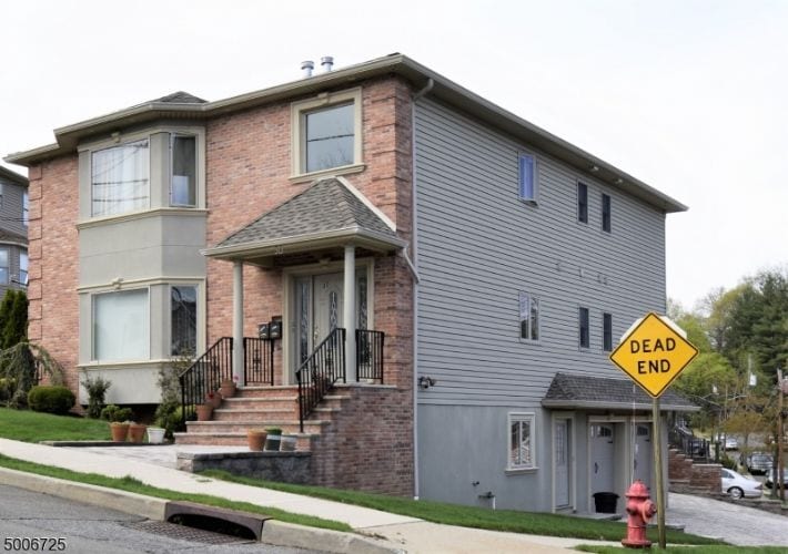 30 John Ryle Ave, Haledon, NJ 07508 Room for Rent in Haledon, NJ