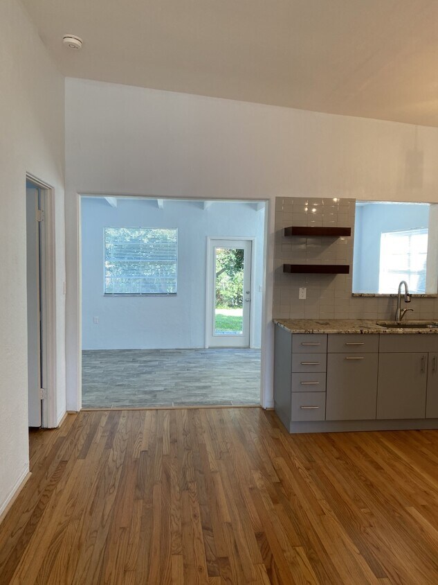 Foto principal - 449 Nautilus Ave