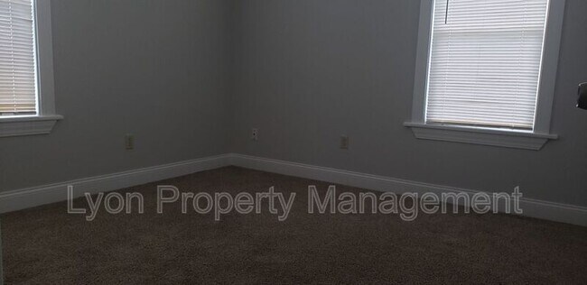 Building Photo - 18 Verdun St