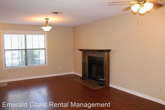 Building Photo - 2 br, 2.5 bath House - 522 Parkway Road NW A