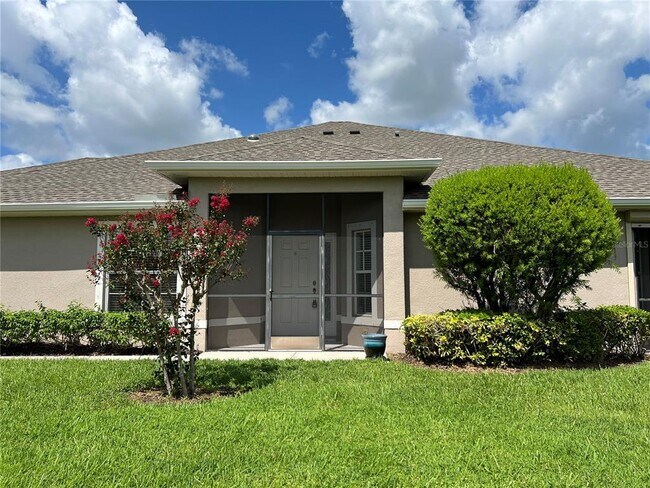 Foto del edificio - 3653 Lakewood Blvd