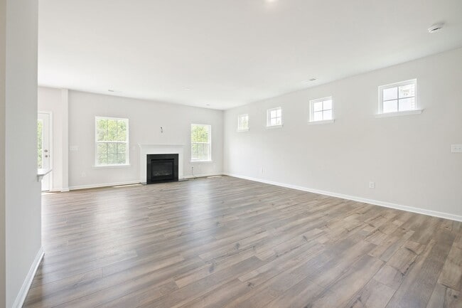 Building Photo - 13012 Lannister Dr