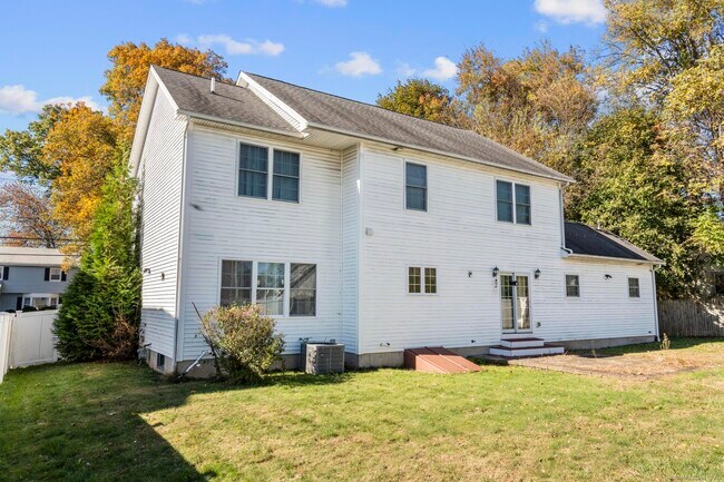 Foto del edificio - 240 Highland Ave