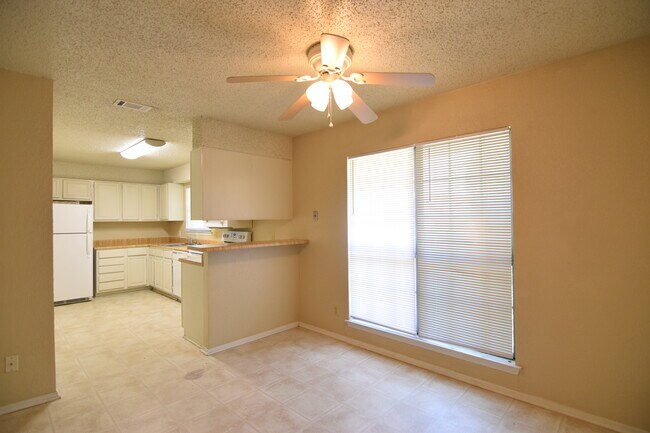 Foto del edificio - 2102 Buckskin Trail