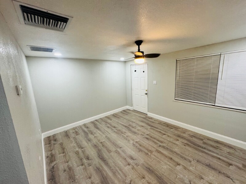 Foto principal - 314 7th Ave NE