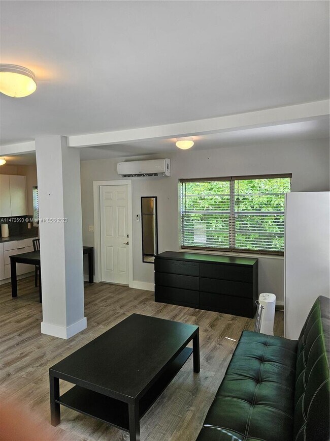 Foto del edificio - 8523 SW 64th St