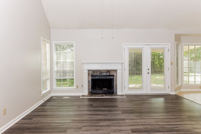 Foto del edificio - 7104 Fair Oaks Ct