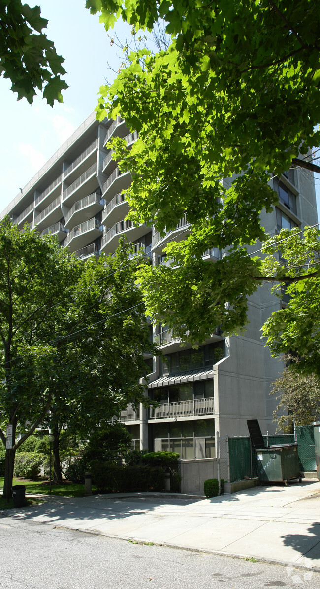 Foto del edificio - Heritage Tower Condominium