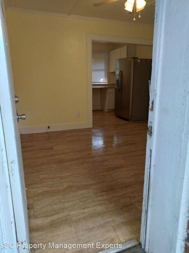 Foto del edificio - 1 br, 1 bath House - 2008 Leland Ave Unit D