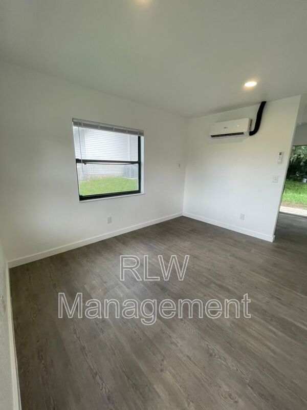 Foto del edificio - 117 Cherry Ave