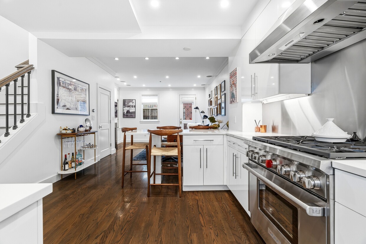 Photo - 348 Columbus Ave (Boston, MA)