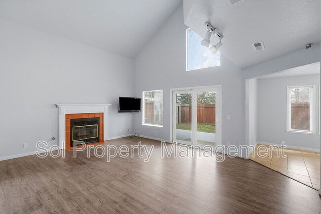 Building Photo - 1638 Schooner Ct