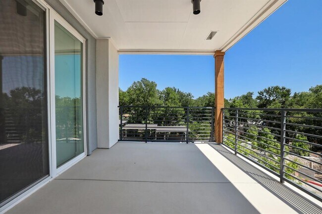 Foto del edificio - 4801 Springdale Rd