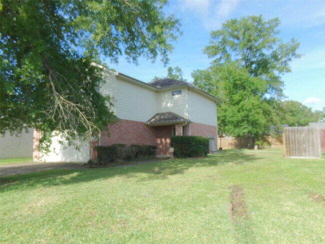 Building Photo - 16810 Deck Ct