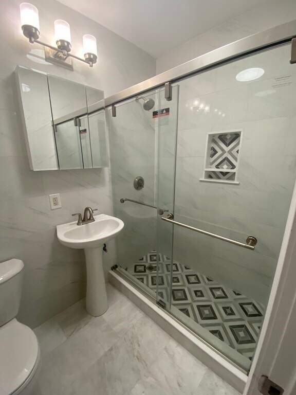 Building Photo - 45 Angell St