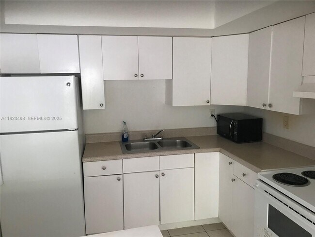 Foto del edificio - 206 NE 3rd St