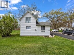 Building Photo - 2432 Front Rd