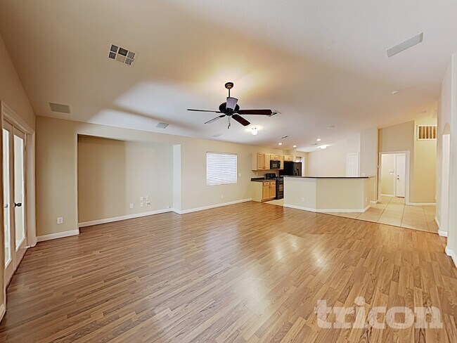 Building Photo - 2771 Bridleton Ave