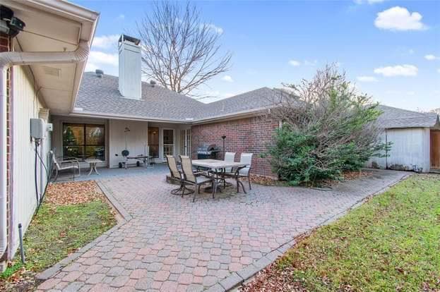 Foto del edificio - 806 Lockhaven Ln