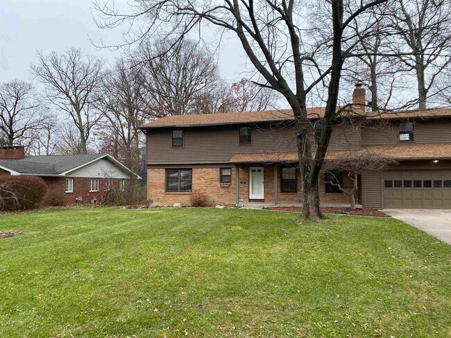 Building Photo - 4511 Highwood Dr