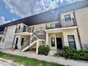 Building Photo - 420 Catamaran Dr