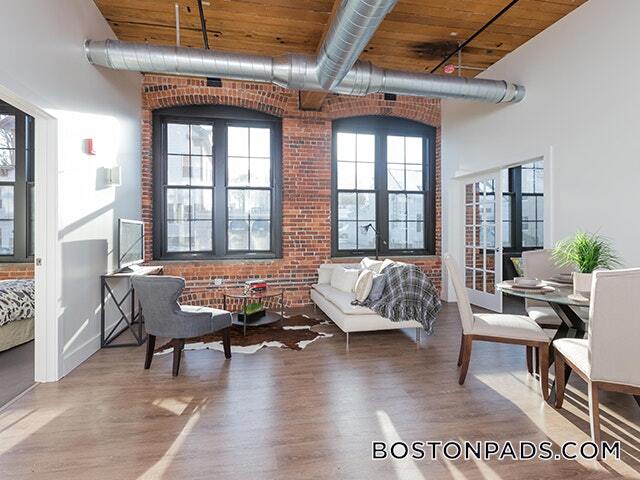 Primary Photo - 60 Water St